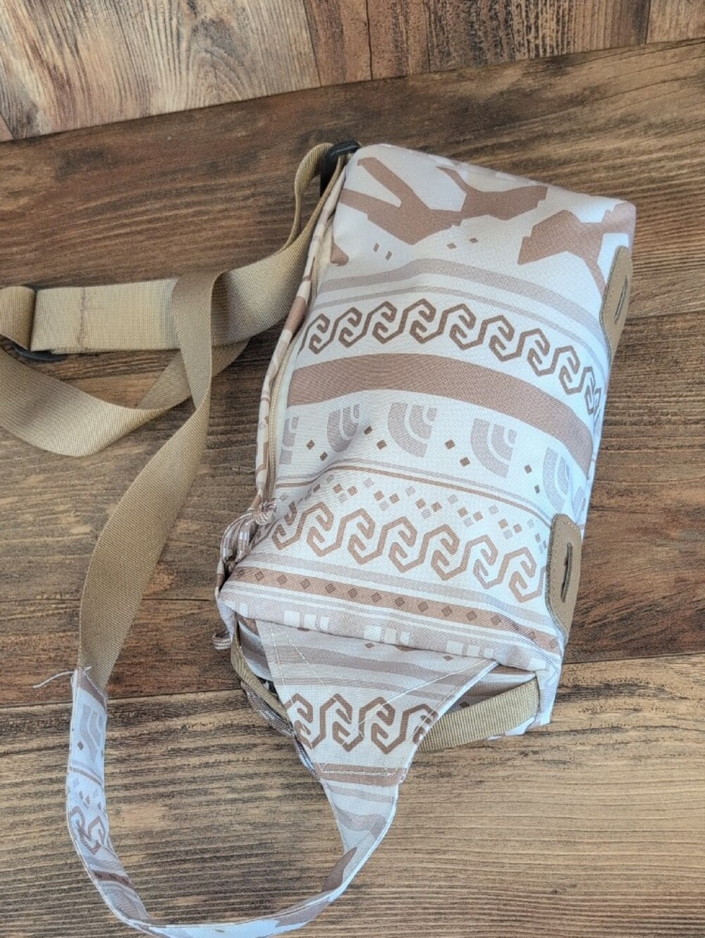 The North Face Fiarisle Print kelp TNF Mountain Field Sling Bag - Picture 4 of 9